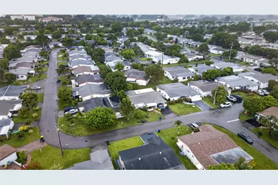 4271 NW 49th Ter, Lauderdale Lakes, FL 33319 - Photo 45