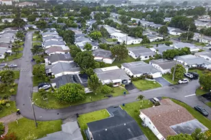 4271 NW 49th Terrace, Lauderdale Lakes, FL 33319 - Photo 45