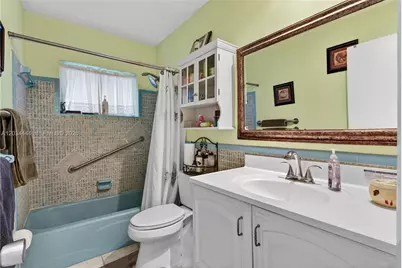 4271 NW 49th Ter, Lauderdale Lakes, FL 33319 - Photo 23