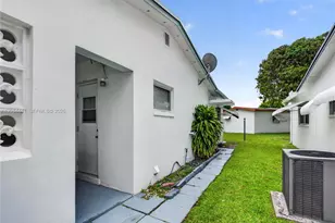 4271 NW 49th Terrace, Lauderdale Lakes, FL 33319 - Photo 41