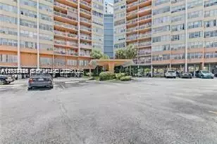 2025 NE 164th St, North Miami Beach, FL 33162 - Photo 29