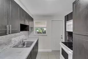 2791 SW 34th Ct, Miami, FL 33133 - Photo 11