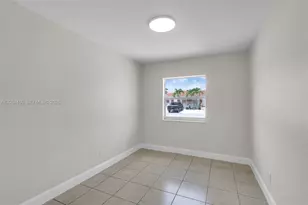 2791 SW 34th Ct, Miami, FL 33133 - Photo 17