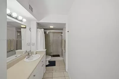 2016 Bay Dr #504, Miami Beach, FL 33141 - Photo 23