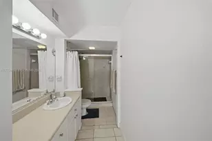 2016 Bay Dr, Miami Beach, FL 33141 - Photo 23