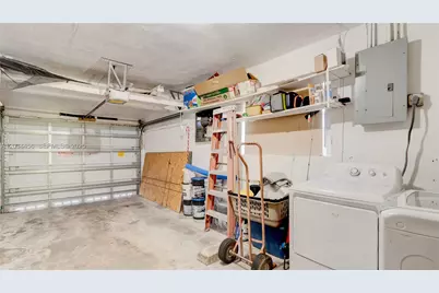 6801 NW 25th Ct, Sunrise, FL 33313 - Photo 35