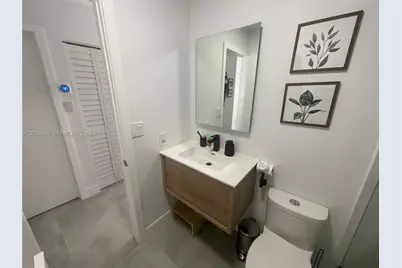 5733 NW 100th Ct, Doral, FL 33178 - Photo 35