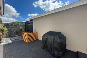5733 NW 100th Ct, Doral, FL 33178 - Photo 47