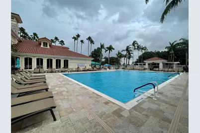 5733 NW 100th Ct, Doral, FL 33178 - Photo 7
