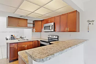 15460 SW 82nd Ln #404, Miami, FL 33193 - Photo 5