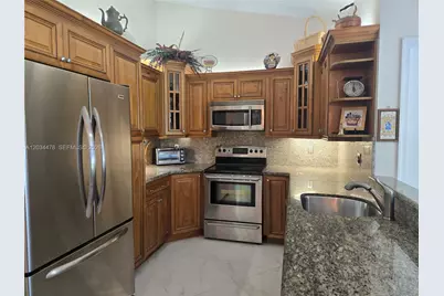 7921 NW 4th St, Plantation, FL 33324 - Photo 13