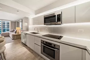 102 24th St, Miami Beach, FL 33139 - Photo 13