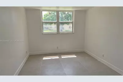 6050 NW 64th Ave #105, Tamarac, FL 33319 - Photo 7