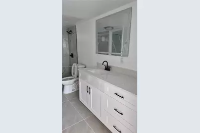 6050 NW 64th Ave #105, Tamarac, FL 33319 - Photo 9