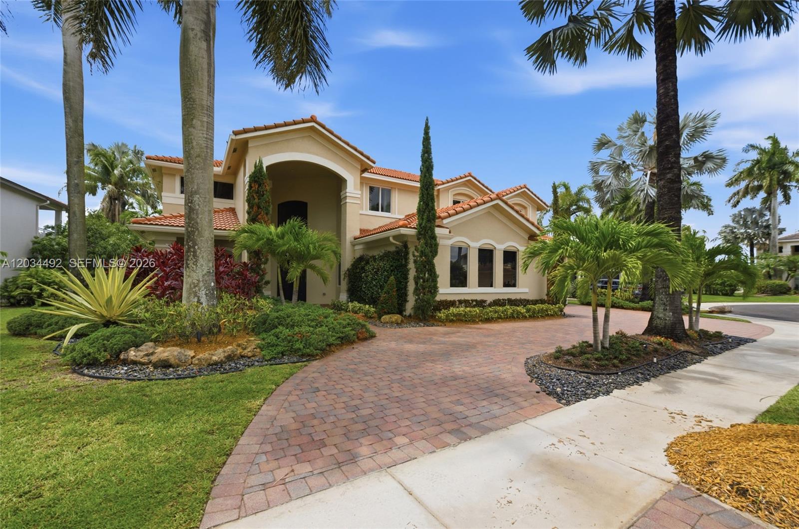 929 Gulfstream Ct - 929 Gulfstream Ct, Weston, FL 33327 Luxury Property | Jose Angel Pina