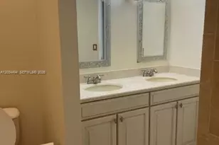 11160 SW 11th Pl, Davie, FL 33324 - Photo 15