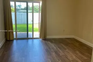 11160 SW 11th Pl, Davie, FL 33324 - Photo 13