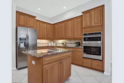 2501 Poinciana Dr, Weston, FL 33327 - Photo 21