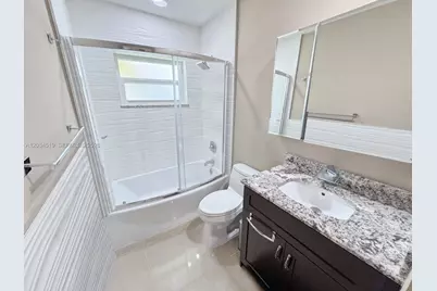 414 SW 177th Ave, Pembroke Pines, FL 33029 - Photo 27