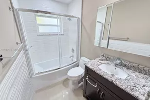414 SW 177th Ave, Pembroke Pines, FL 33029 - Photo 27