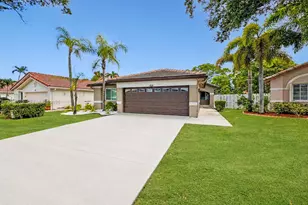 414 SW 177th Ave, Pembroke Pines, FL 33029 - Photo 3