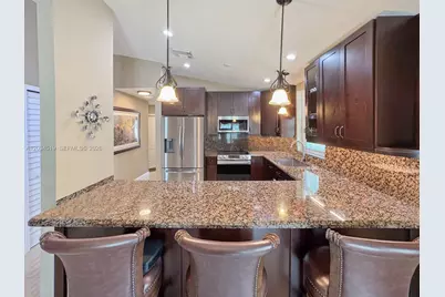414 SW 177th Ave, Pembroke Pines, FL 33029 - Photo 13