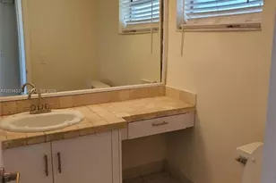 851 NE 14th Ave, Hallandale Beach, FL 33009 - Photo 21