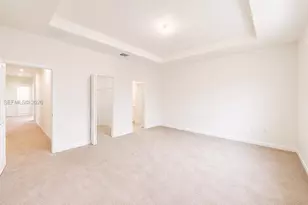 2434 NE 1st St, Homestead, FL 33033 - Photo 17