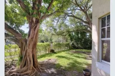 8900 NE 8th Ave #1109, Miami, FL 33138 - Photo 9