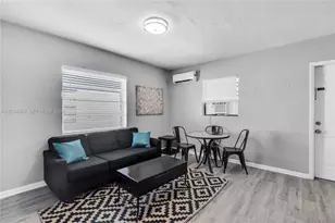 105 SW 5th Ct, Dania Beach, FL 33004 - Photo 5