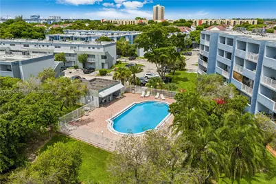 9371 Fontainebleau Blvd #I201, Miami, FL 33172 - Photo 19