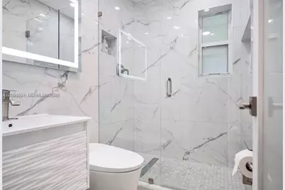 2735 Dewey St, Hollywood, FL 33020 - Photo 13