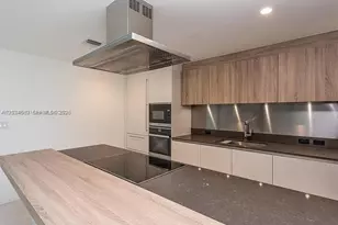 1000 Brickell Plaza, Miami, FL 33131 - Photo 9