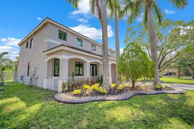 731 Tulip Cir, Weston, FL 33327 - Photo 3