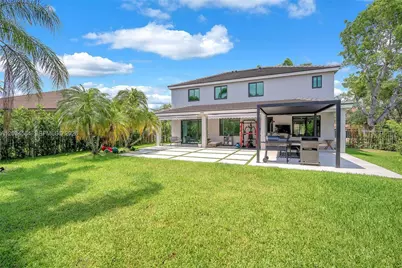 731 Tulip Cir, Weston, FL 33327 - Photo 17