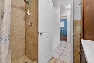 1901 N 56th Ave, Hollywood, FL 33021 - Photo 17