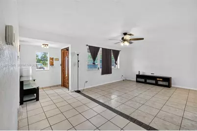 1901 N 56th Ave, Hollywood, FL 33021 - Photo 7