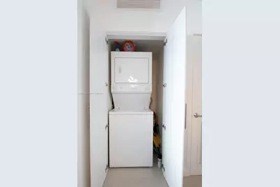 1800 N Bayshore Dr #2209, Miami, FL 33132 - Photo 9