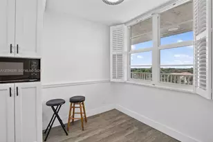 250 Jacaranda Dr, Plantation, FL 33324 - Photo 5