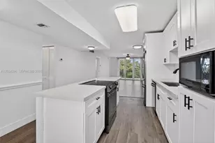 250 Jacaranda Dr, Plantation, FL 33324 - Photo 7