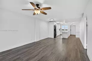 250 Jacaranda Dr, Plantation, FL 33324 - Photo 15