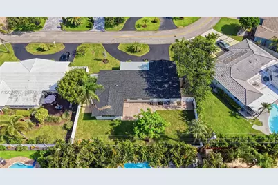 2731 NE 52nd St, Lighthouse Point, FL 33064 - Photo 41