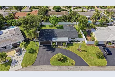 2731 NE 52nd St, Lighthouse Point, FL 33064 - Photo 43