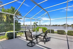 407 SW 37th St, Cape Coral, FL 33914 - Photo 7