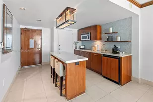 6801 Collins Ave, Miami Beach, FL 33141 - Photo 17