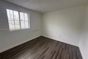 6175 NW 186th St, Hialeah, FL 33015 - Photo 17
