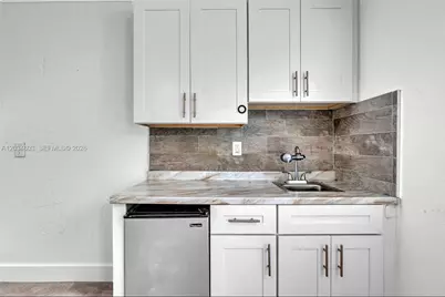 327 NE 55th St #STUDIO, Miami, FL 33137 - Photo 7