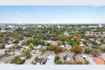 2428 NW 28th St, Miami, FL 33142 - Photo 15
