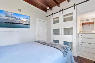 895 NE 129th St, North Miami, FL 33161 - Photo 21