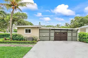 895 NE 129th St, North Miami, FL 33161 - Photo 11